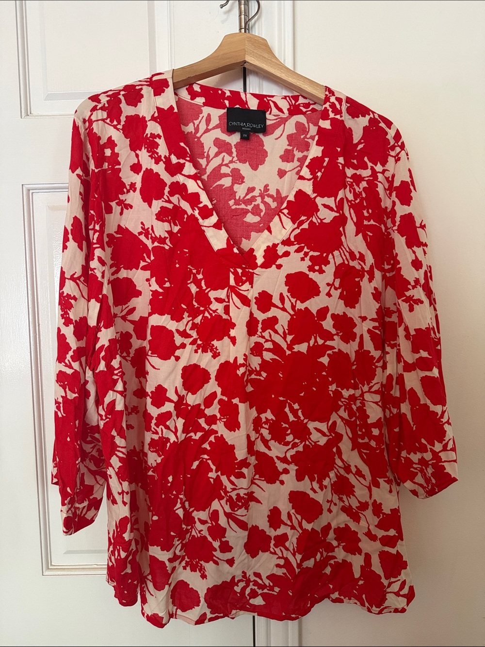 Cynthia Rowley Red and Cream Floral V-Neck Tunic